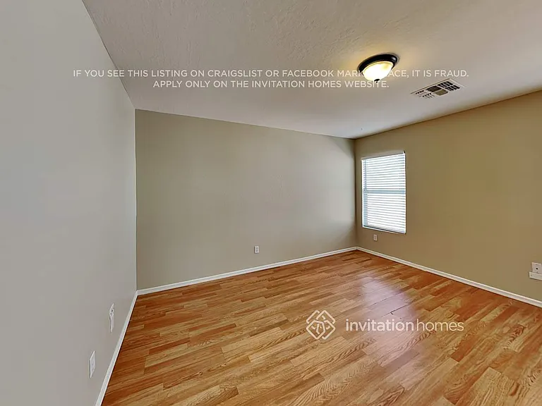 11821 W Laurel Ln — Photo 16