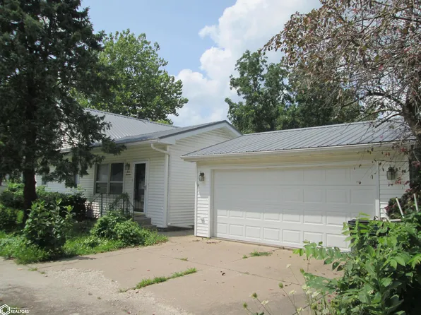 313 Meadow St, Mediapolis, IA 52637