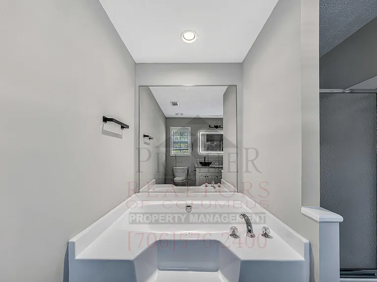 4261 Valley Crest Dr — Photo 24