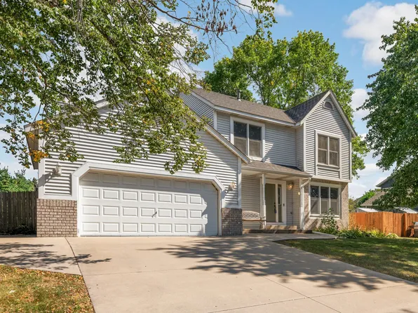 2924 Valento Ln, Little Canada, MN 55117