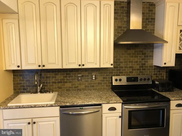 6606 Park Heights Ave APT 503, Baltimore, MD 21215