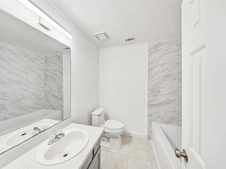 19519 Mallard Lake Ln — Photo 12