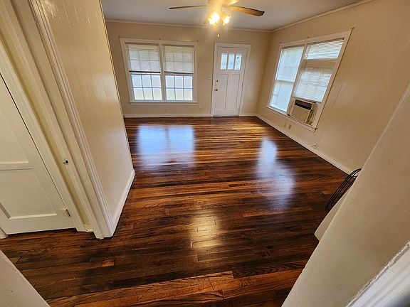 5th image of 606 Morrow St