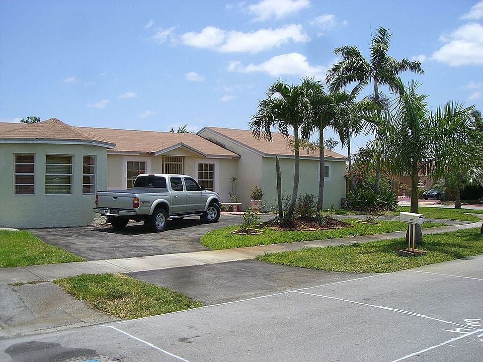 2nd image of 20011 NW 58th Ave
