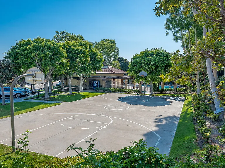 Trabuco Villas — Photo 2