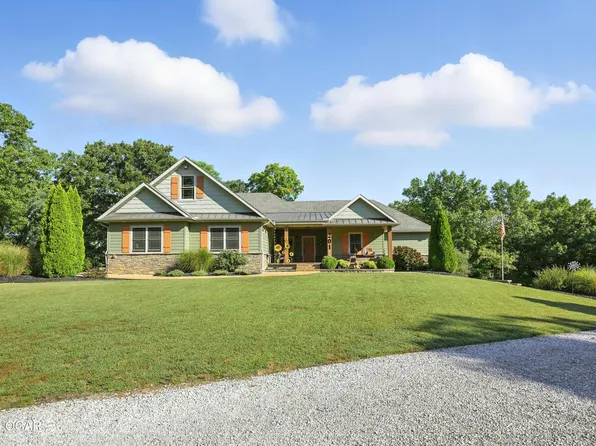 201 Tee Ln, Carl Junction, MO 64834