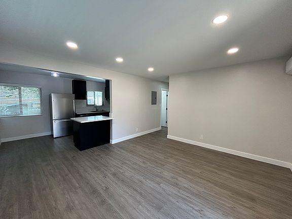 3rd image of 6559 N Figueroa St APT 1