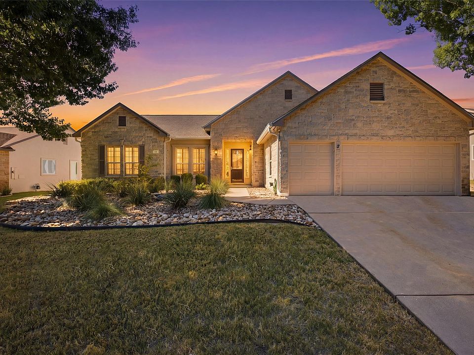 1st image of 128 Crepe Myrtle Ln