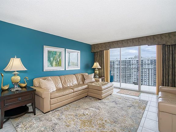 4th image of 2801 NE 183rd St APT 2014W