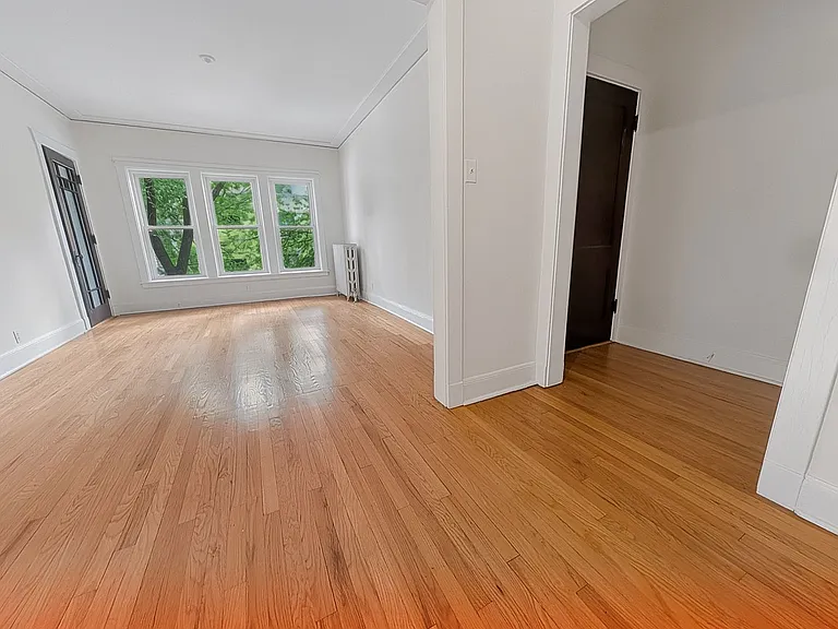 1302 W Rosemont Ave #2 — Photo 5