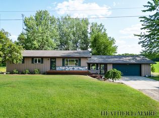 8590 Peterson St NE, Rockford, MI 49341