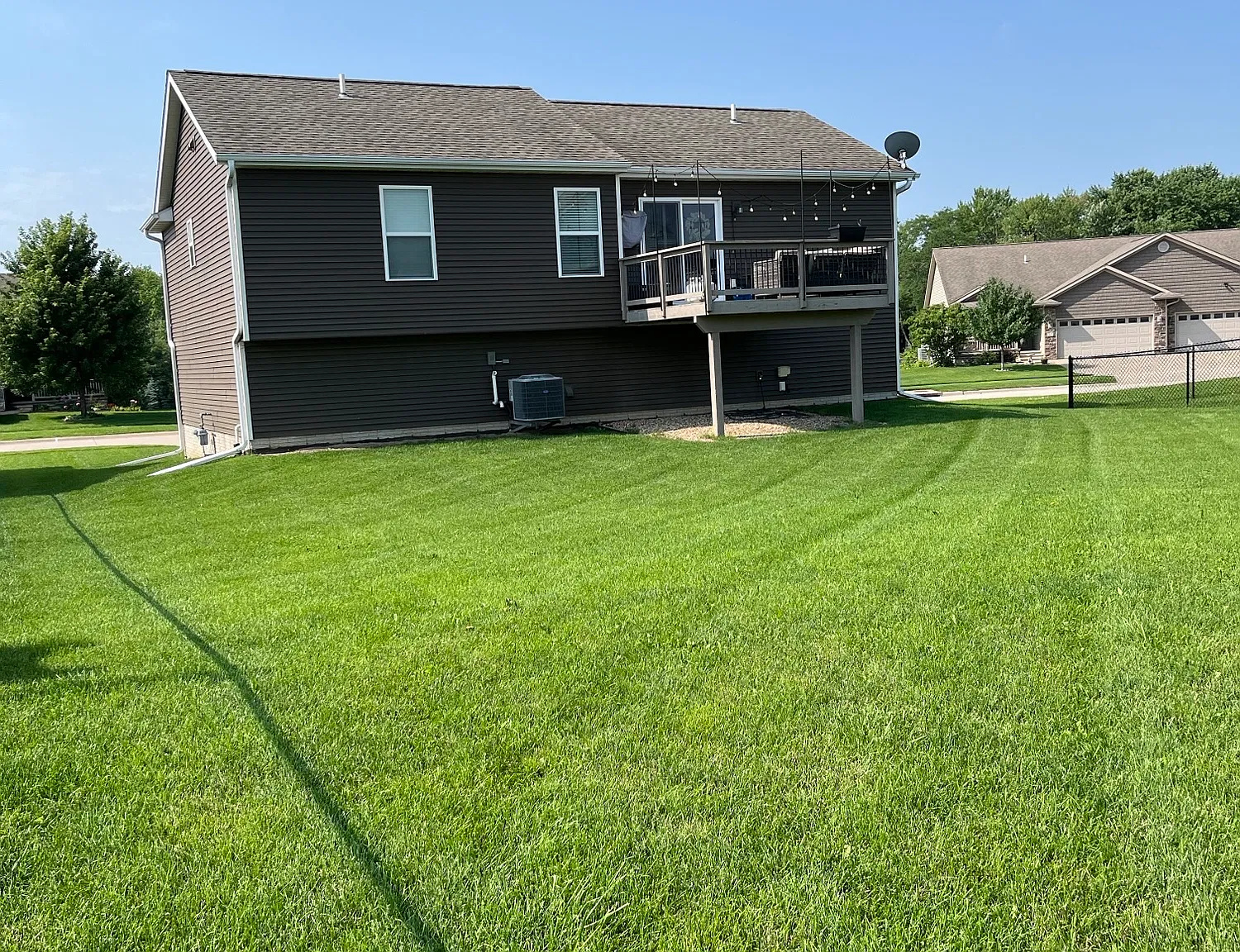 3 bed, 1802 sqft, $2,850 — Photo 2