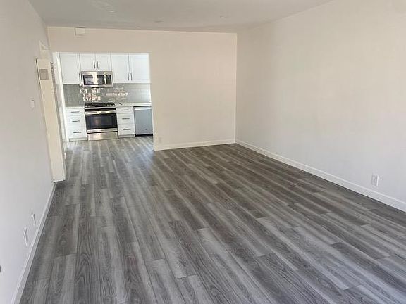 4th image of 608 Illinois Ct APT 1
