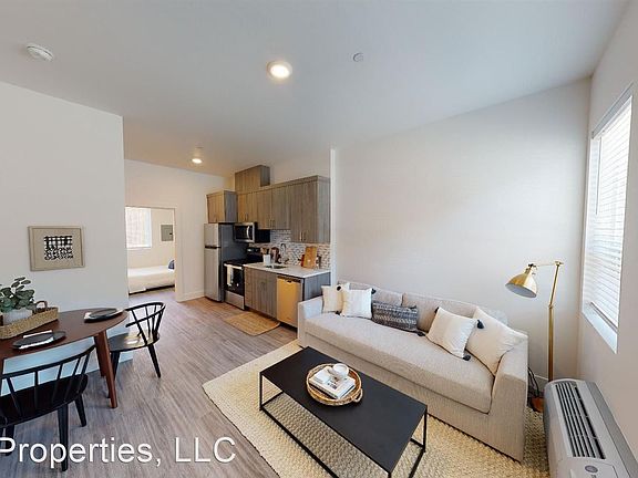 2nd image of 5377 SE 18th Ave #204