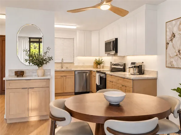 98-501 Koauka Loop APT A406, Aiea, HI 96701