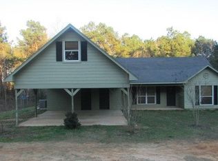 371 Buckville Rd W, Hallsville, TX 75650