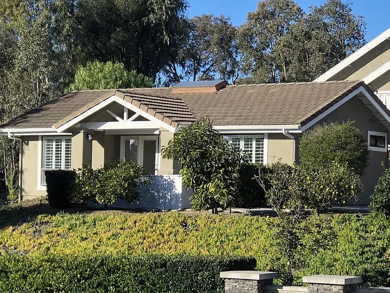 Donart Dr — Photo 2