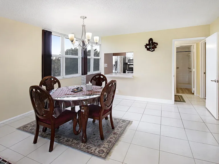 9441 Evergreen Pl — Photo 15