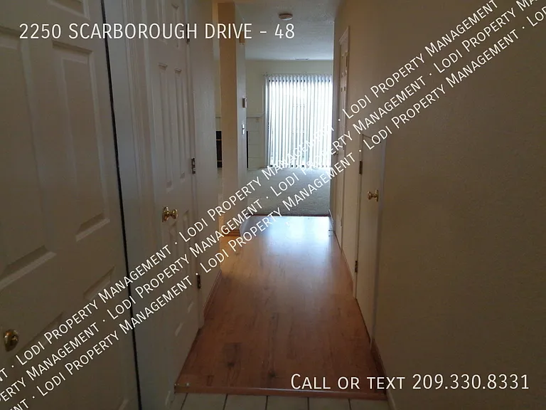 2250 Scarborough Dr #48 — Photo 3