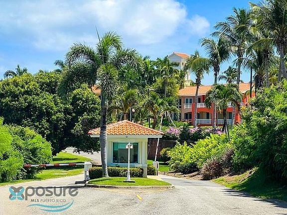 2nd image of 1000 El Conquistador Avenue Las Casitas Vlg #5371-5372