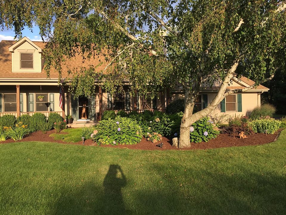 Lots of beautiful perennials grace this front yard