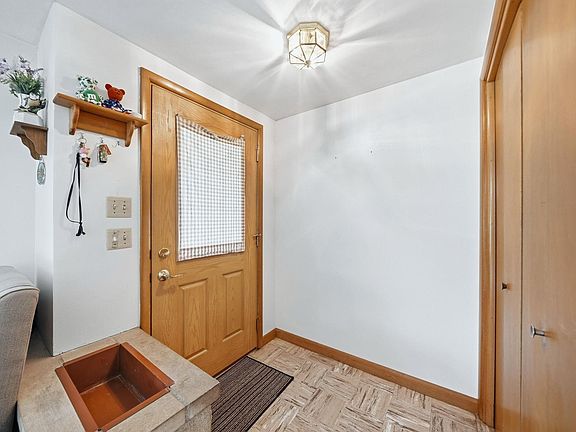 3rd image of 2113 Maples Rd