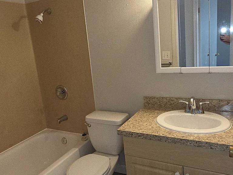 3641 Francis Ave N #3 — Photo 9