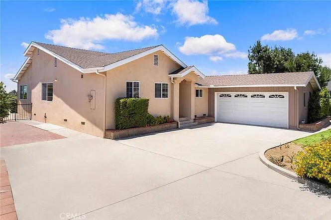 1003 Langley Way — Photo 28