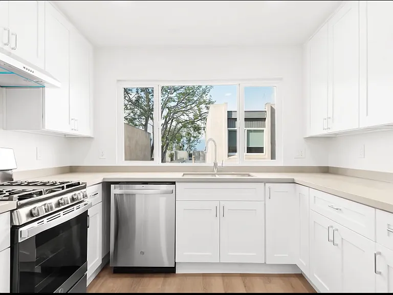 336 Ridge Terrace Ln — Photo 5