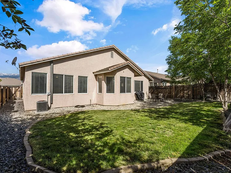 10640 Arbor Way — Photo 34