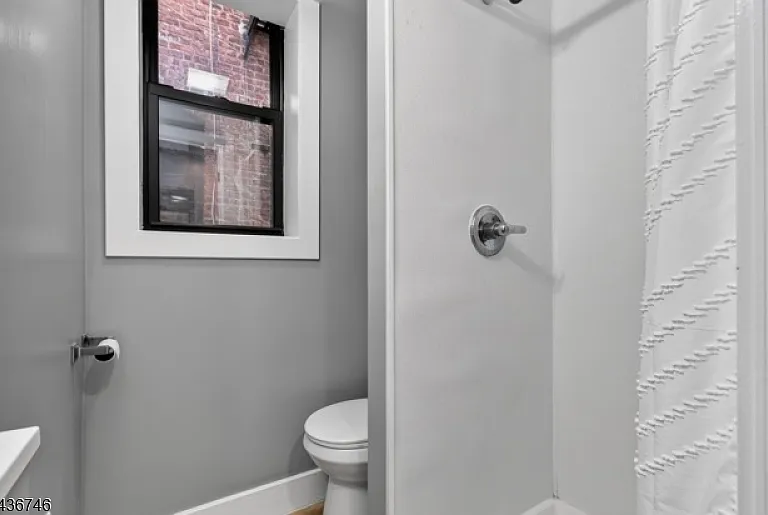 220 3rd St #17 — Photo 12