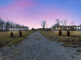 3665 Burning Star 2 Rd, Du Quoin, IL 62832