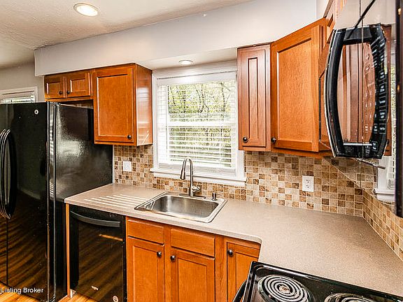 5th image of 6604 Batson Ct
