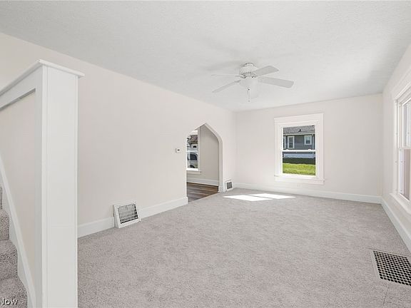 5th image of 168 Simcox St