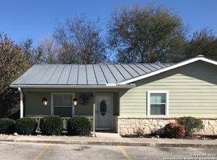 121 S Plant Ave APT 501, Boerne, TX 78006