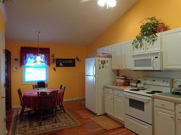3rd image of 4901 Sir Gregory Way