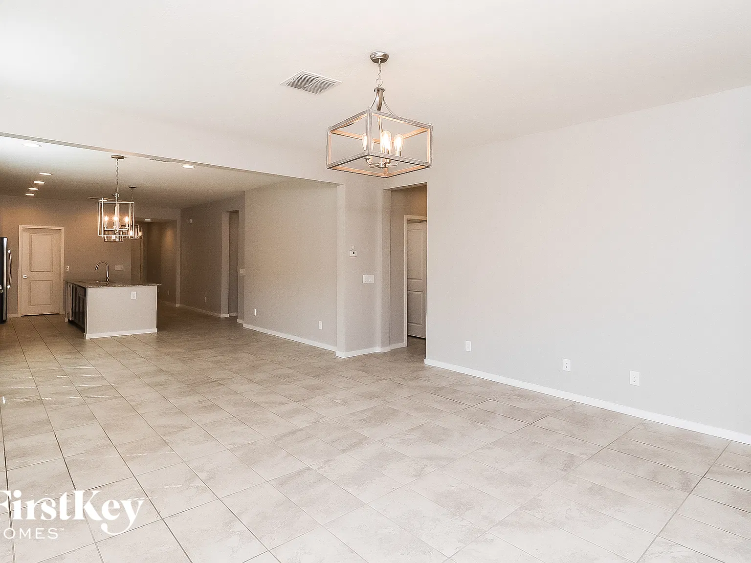 3 bed, 2.0 bath, 2010 sqft, $2,415 — Photo 2