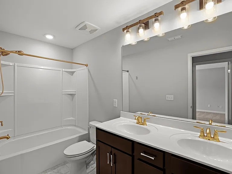 2861 Meadow Gln — Photo 5