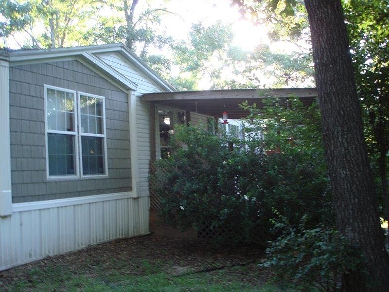 1st image of 2910 Lois Dr