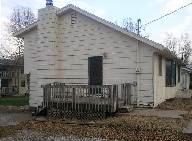 2nd image of 306 S Madison St