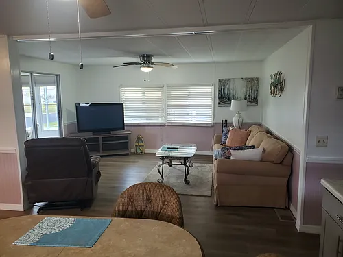 280 Valencia Dr Photo 1