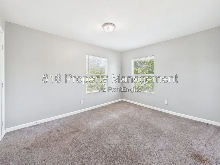 1256 Pennsylvania Ave — Photo 9