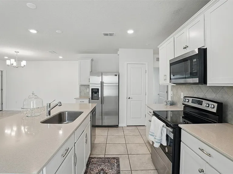 5079 Royal Point Ave — Photo 16