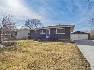 901 Maberly St, Holdrege, NE 68949
