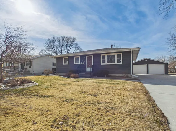 901 Maberly St, Holdrege, NE 68949