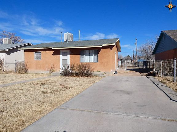 3rd image of 808 W Cannon Ave