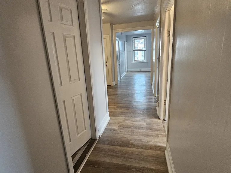 399 1st St #2 — Photo 4