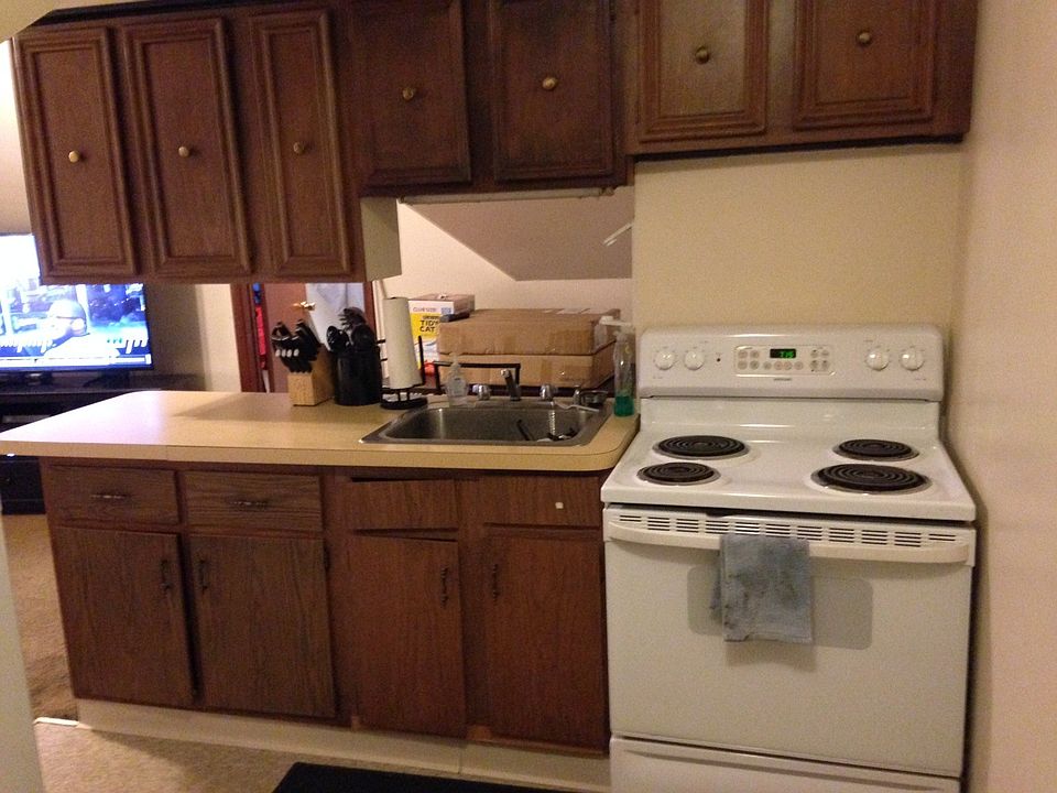 2nd image of 731 2nd St #3