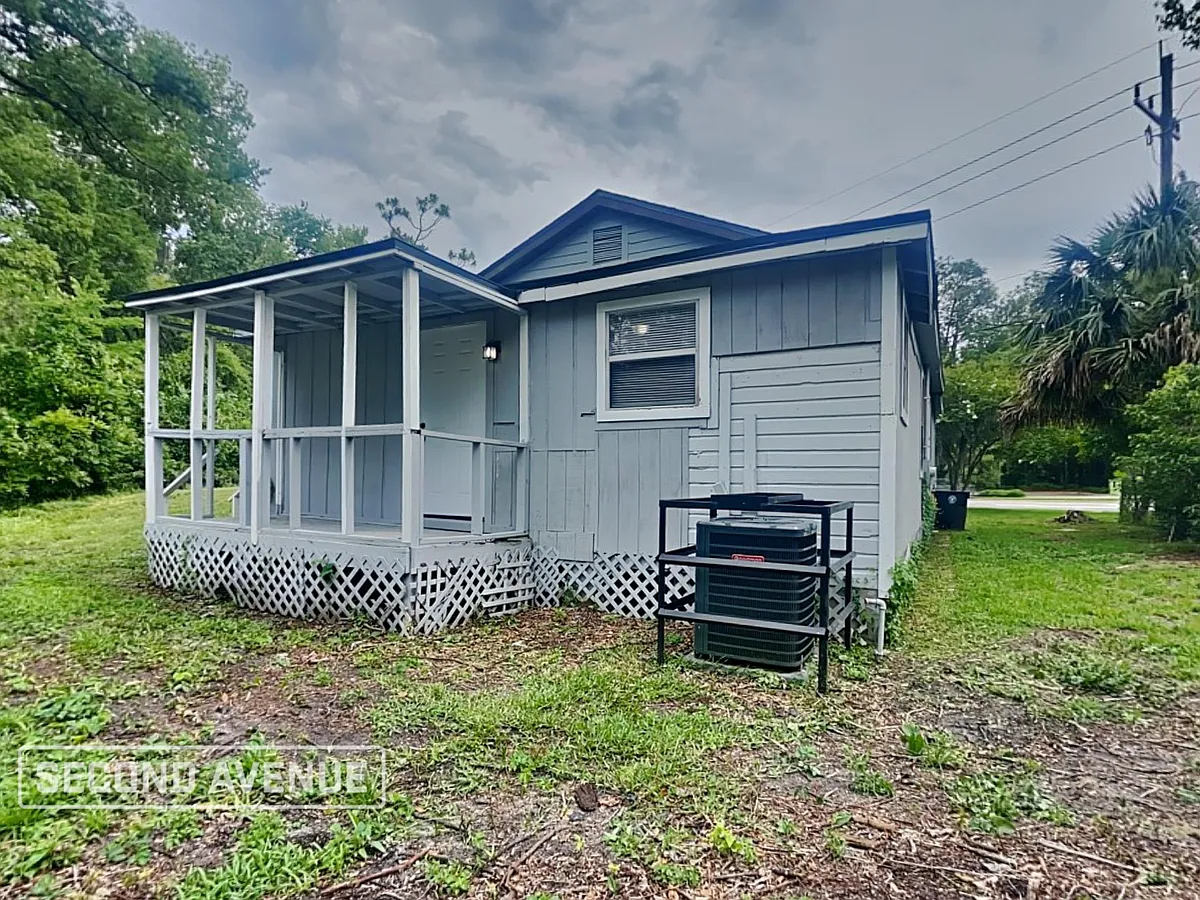 Building Photo - 5637 Dunmire Ave