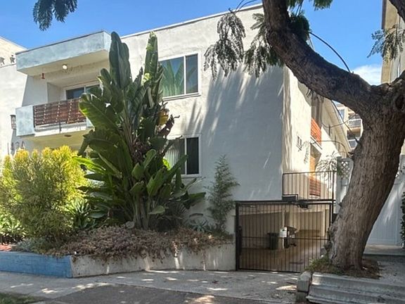 2nd image of 1424 Greenfield Ave